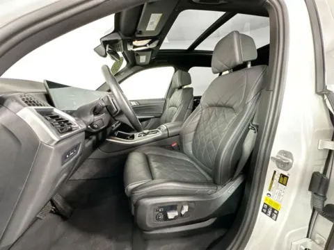 More photos of 2024 BMW X5 xDrive40i at AutoMax Preowned Framingham, MA