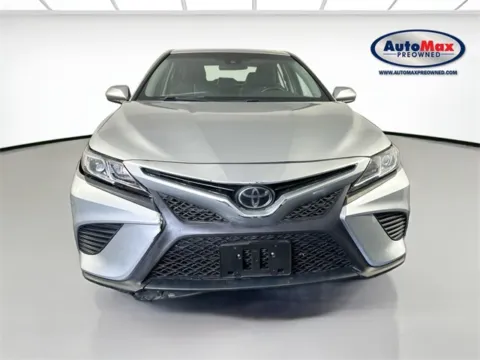 More photos of 2018 Toyota Camry SE at AutoMax Preowned Framingham, MA