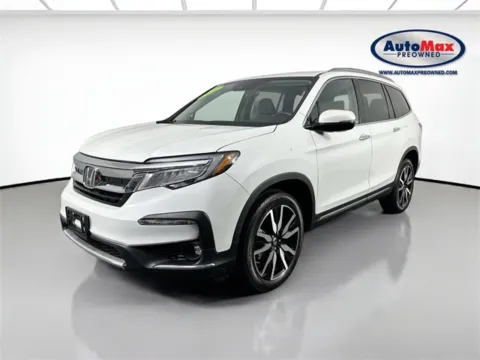 Another view of 2022 Honda Pilot Touring for sale in Framingham, MA at AutoMax Preowned Framingham