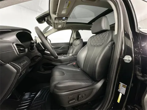 More photos of 2022 Hyundai Santa Fe Hybrid Limited at AutoMax Preowned Framingham, MA
