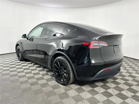 More photos of 2023 Tesla Model Y Long Range at AutoMax Preowned Framingham, MA