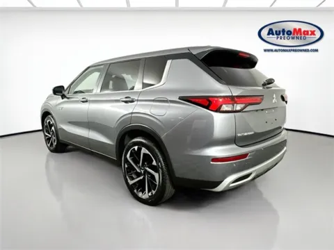 More photos of 2023 Mitsubishi Outlander PHEV SE at AutoMax Preowned Framingham, MA