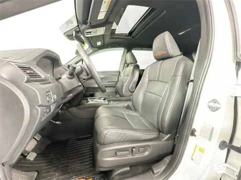 More photos of 2022 Honda Passport TrailSport at AutoMax Preowned Framingham, MA