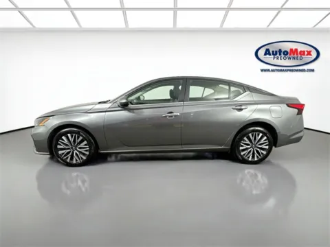 More photos of 2023 Nissan Altima 2.5 SV at AutoMax Preowned Framingham, MA
