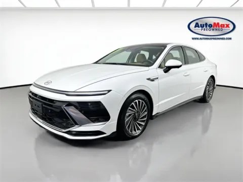 Another view of 2024 Hyundai Sonata Hybrid Limited for sale in Framingham, MA at AutoMax Preowned Framingham