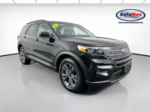 Black 2022 Ford Explorer XLT for sale in Framingham, MA