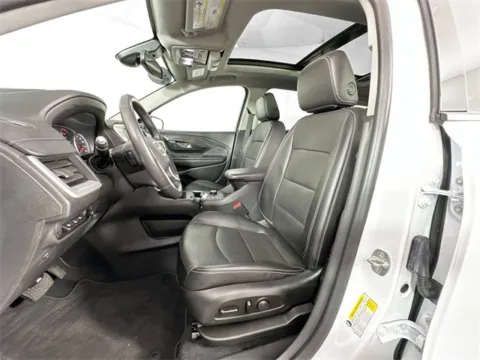 More photos of 2022 GMC Terrain SLT at AutoMax Preowned Framingham, MA
