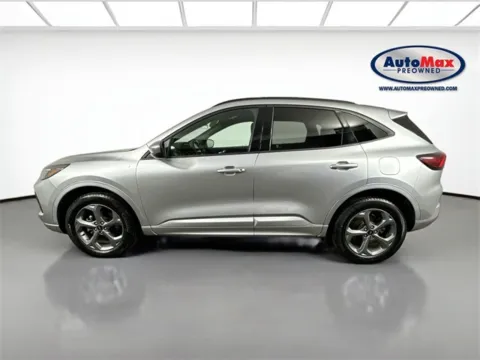 More photos of 2023 Ford Escape Hybrid ST-Line Select at AutoMax Preowned Framingham, MA