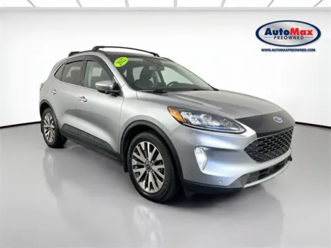 Silver 2022 Ford Escape Hybrid Titanium for sale in Framingham, MA