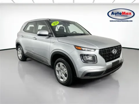 Silver 2020 Hyundai Venue SE for sale in Framingham, MA