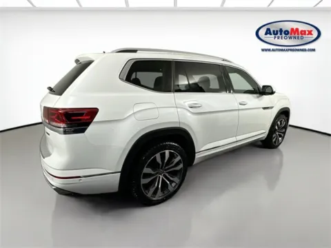 Photos of 2022 Volkswagen Atlas 3.6L V6 SEL Premium R-Line for sale in Framingham, MA at AutoMax Preowned Framingham