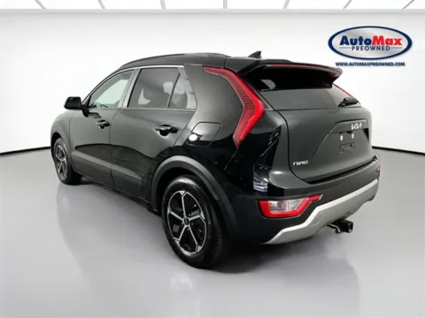 More photos of 2024 Kia Niro LX at AutoMax Preowned Framingham, MA