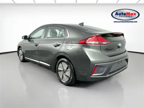 More photos of 2022 Hyundai Ioniq Hybrid SE at AutoMax Preowned Framingham, MA