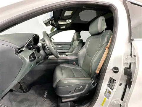 More photos of 2022 Genesis GV70 2.5T at AutoMax Preowned Framingham, MA