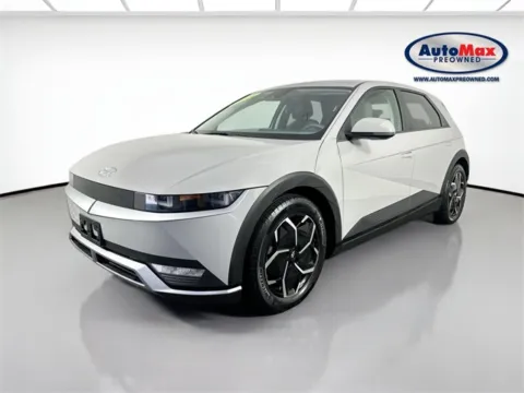 More photos of 2022 Hyundai IONIQ 5 SE at AutoMax Preowned Framingham, MA