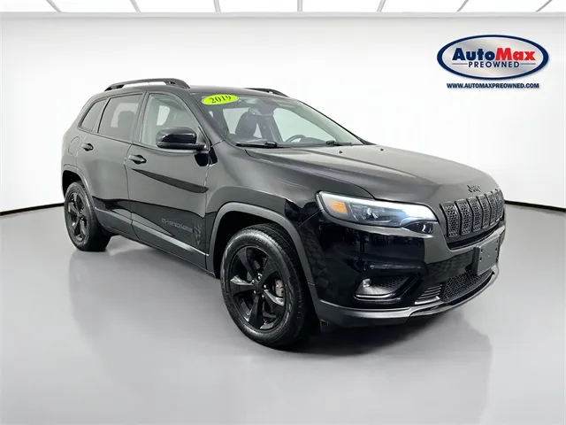 Black 2019 Jeep Cherokee Altitude for sale in Framingham, MA
