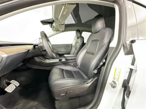 More photos of 2022 Tesla Model Y Performance at AutoMax Preowned Framingham, MA