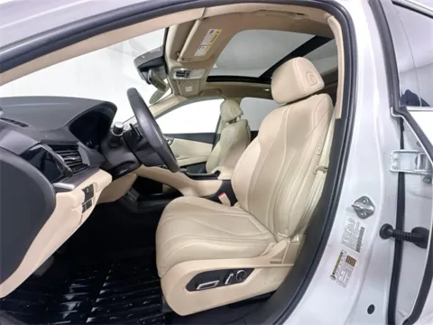 More photos of 2021 Acura RDX SH-AWD at AutoMax Preowned Framingham, MA