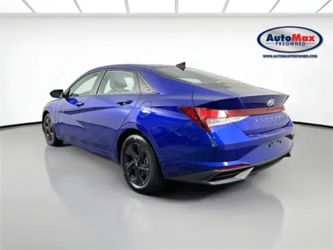 More photos of 2023 Hyundai Elantra SEL at AutoMax Preowned Framingham, MA