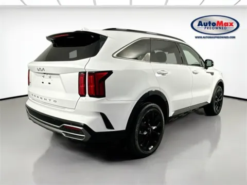 Photos of 2022 Kia Sorento SX for sale in Framingham, MA at AutoMax Preowned Framingham