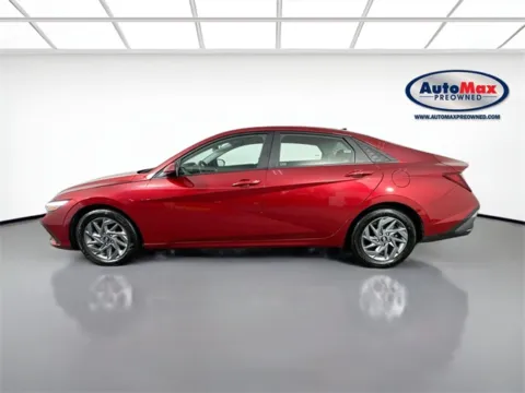 More photos of 2024 Hyundai Elantra SEL at AutoMax Preowned Framingham, MA