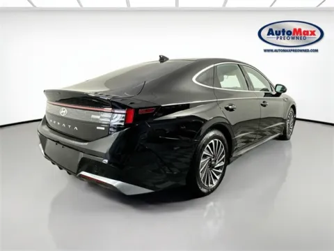 Photos of 2025 Hyundai Sonata Hybrid SEL for sale in Framingham, MA at AutoMax Preowned Framingham