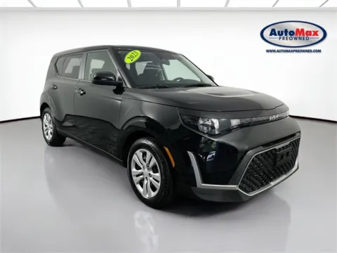 Black 2023 Kia Soul LX for sale in Framingham, MA