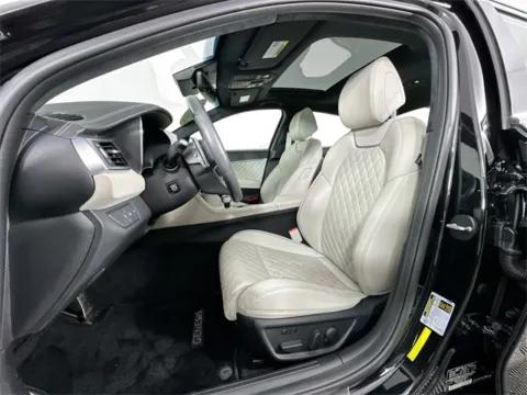 More photos of 2022 Genesis G70 3.3T at AutoMax Preowned Framingham, MA
