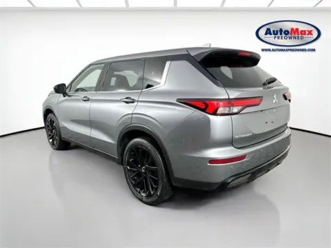 More photos of 2023 Mitsubishi Outlander SE Black Edition at AutoMax Preowned Framingham, MA