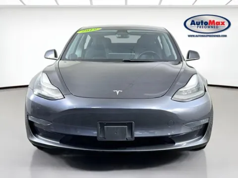 More photos of 2019 Tesla Model 3 Long Range at AutoMax Preowned Framingham, MA