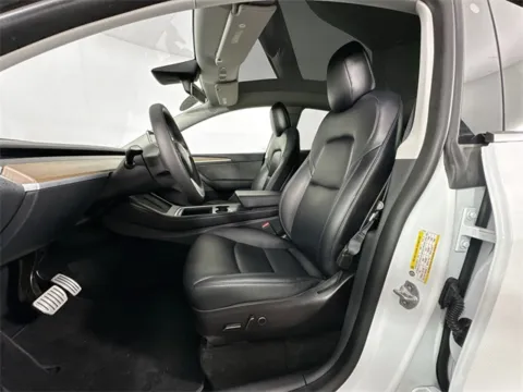 More photos of 2022 Tesla Model Y Performance at AutoMax Preowned Framingham, MA