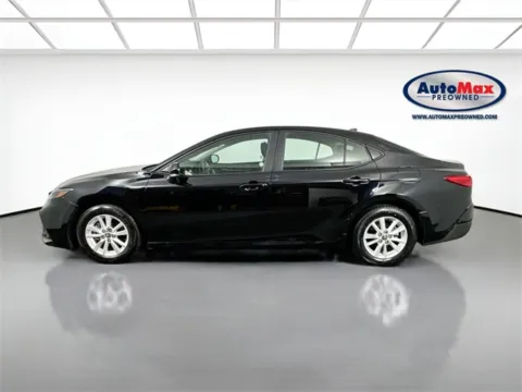 More photos of 2025 Toyota Camry SE at AutoMax Preowned Framingham, MA