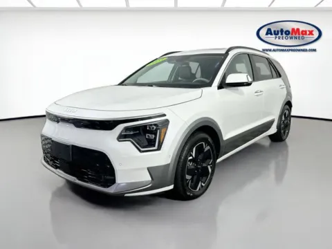 More photos of 2023 Kia Niro EV Wave at AutoMax Preowned Framingham, MA