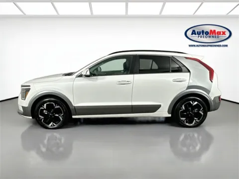 More photos of 2023 Kia Niro EV Wave at AutoMax Preowned Framingham, MA