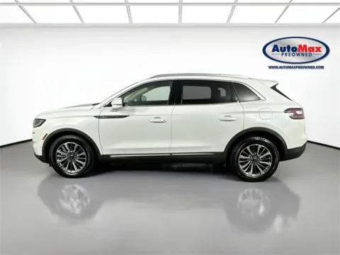 More photos of 2022 Lincoln Nautilus Reserve at AutoMax Preowned Framingham, MA