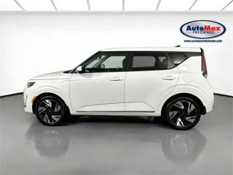 More photos of 2025 Kia Soul GT-Line at AutoMax Preowned Framingham, MA