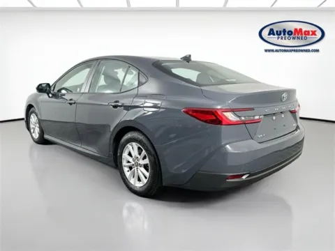 More photos of 2025 Toyota Camry SE at AutoMax Preowned Framingham, MA
