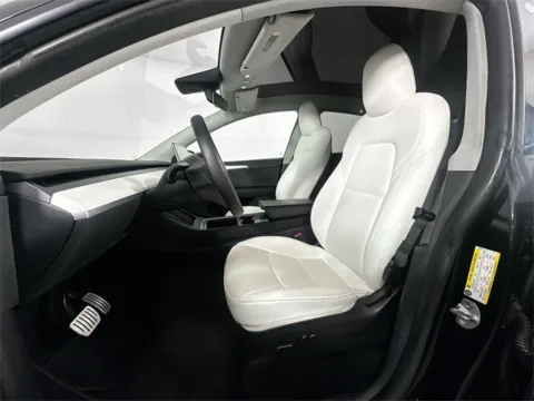 More photos of 2022 Tesla Model Y Performance at AutoMax Preowned Framingham, MA