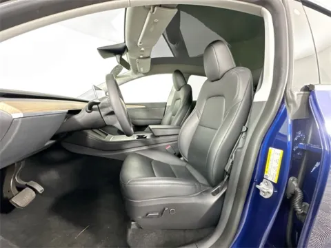 More photos of 2023 Tesla Model Y Long Range at AutoMax Preowned Framingham, MA