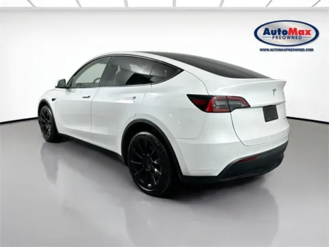 More photos of 2023 Tesla Model Y Long Range at AutoMax Preowned Framingham, MA