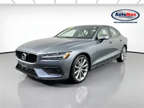 More photos of 2021 Volvo S60 T5 Momentum at AutoMax Preowned Framingham, MA
