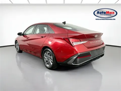 More photos of 2024 Hyundai Elantra SEL at AutoMax Preowned Framingham, MA