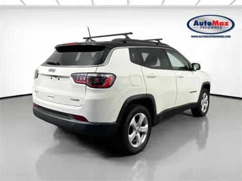 Photos of 2018 Jeep Compass Latitude for sale in Framingham, MA at AutoMax Preowned Framingham