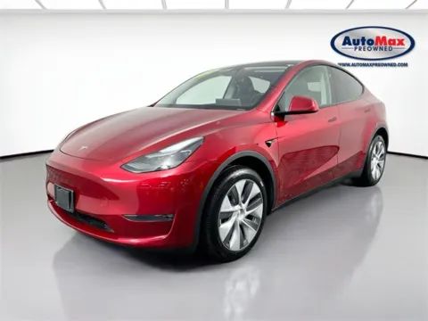 More photos of 2024 Tesla Model Y Long Range at AutoMax Preowned Framingham, MA