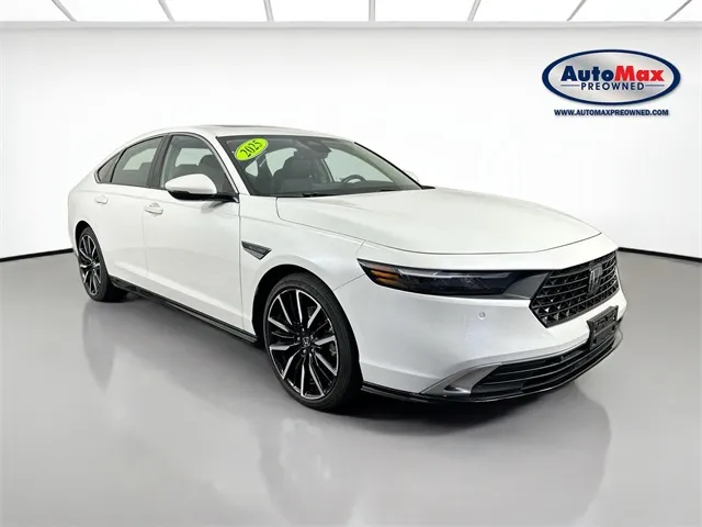 2025 Honda Accord Hybrid Touring's photo