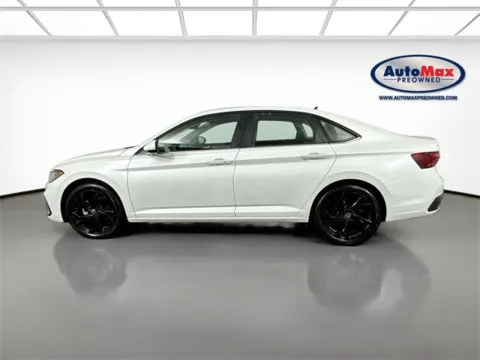 More photos of 2025 Volkswagen Jetta 1.5T SE at AutoMax Preowned Framingham, MA