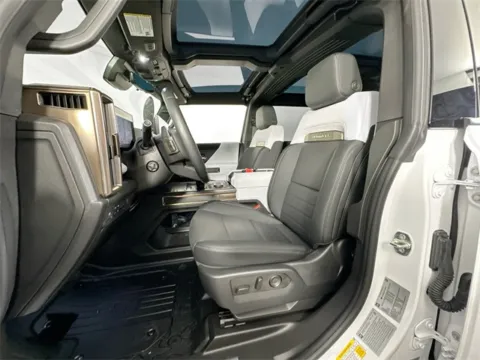 More photos of 2023 GMC Hummer EV Pickup 3X at AutoMax Preowned Framingham, MA