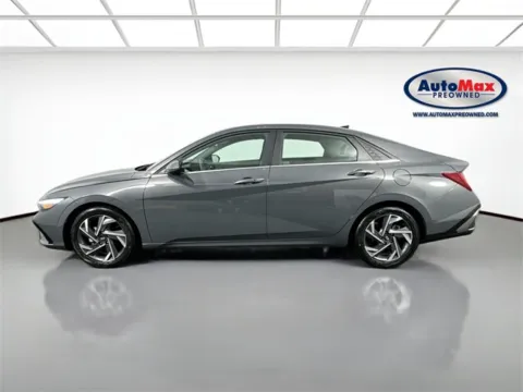 More photos of 2025 Hyundai Elantra SEL Convenience at AutoMax Preowned Framingham, MA