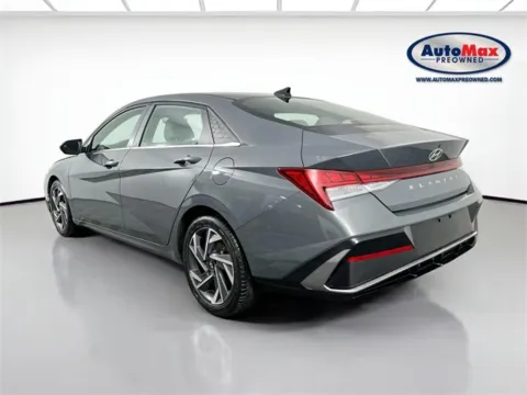 More photos of 2025 Hyundai Elantra SEL Convenience at AutoMax Preowned Framingham, MA