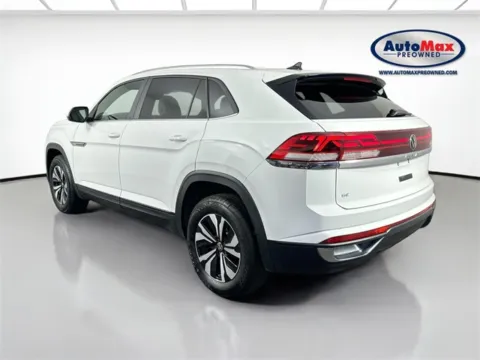 More photos of 2024 Volkswagen Atlas Cross Sport 2.0T SE at AutoMax Preowned Framingham, MA